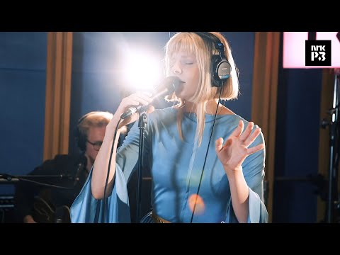 704b27084030f0e97ce3ce3e5953e9e5 AURORA - Rasputin - (2021) - wunschradio.fm | Musikwunsch kostenlos im Radio